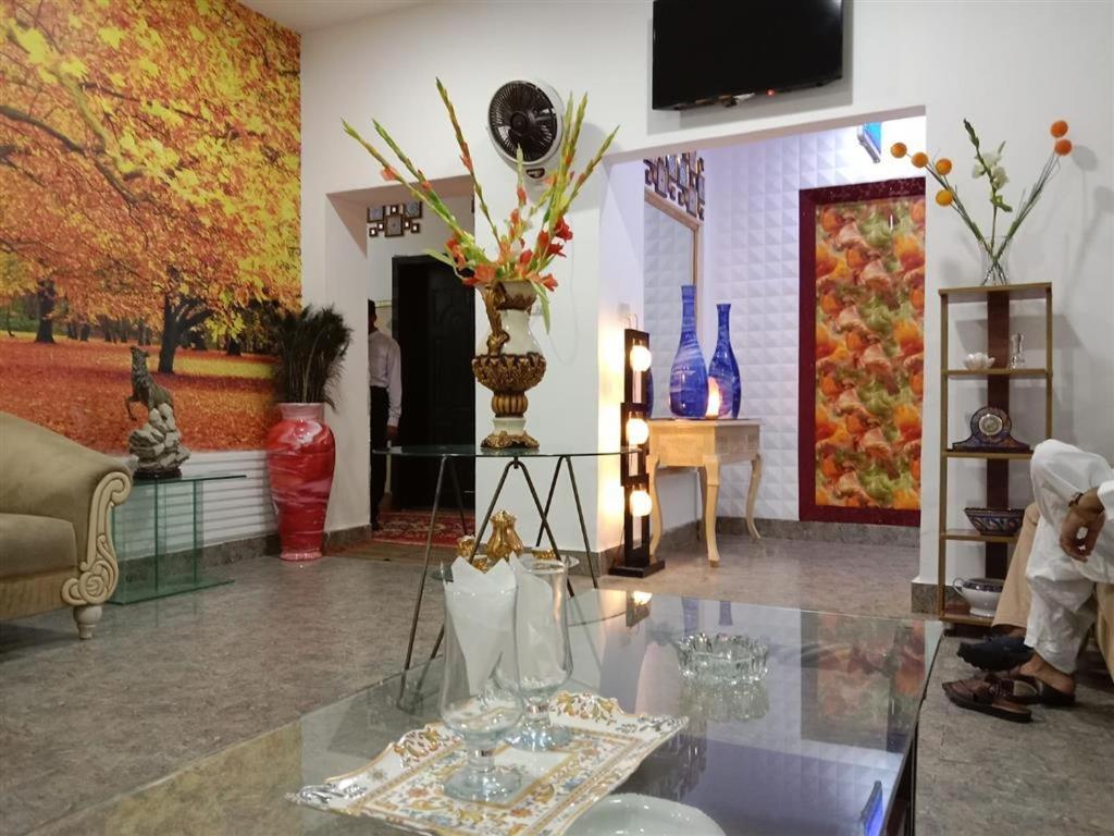 Helen One Hotel Lahore Exterior photo